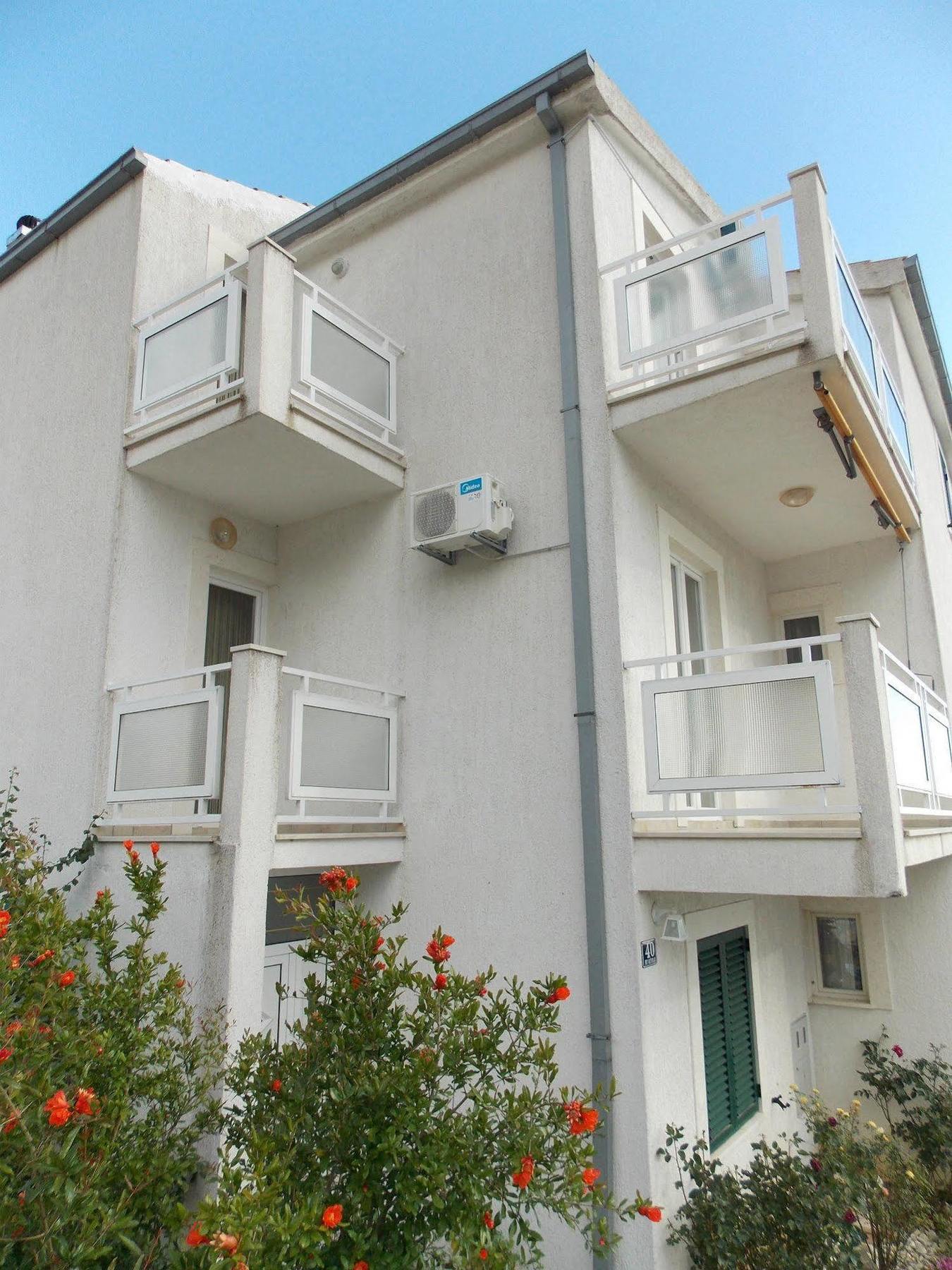 Apartments Bandalo Подстрана Екстер'єр фото