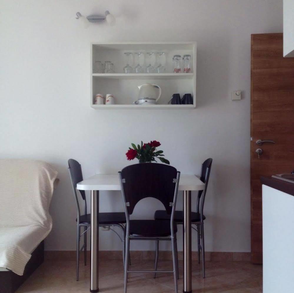 Apartments Bandalo Подстрана Екстер'єр фото